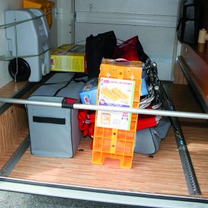 05411-03-_a.jpg Barra telescopica Luggage Bar per Camper Fiamma
