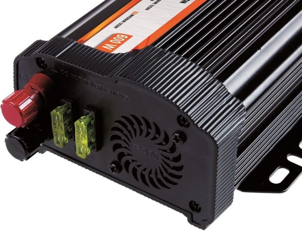 Inverter di Tensione Onda Quadra Vechline 600 W