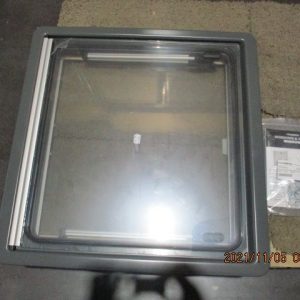 Finestra Seitz S4 600x600 Knaus