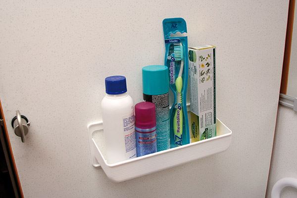 portaoggetti-pocketportaoggetti-pocket-699.jpg Ripiano per bagno Pocket M Fiamma